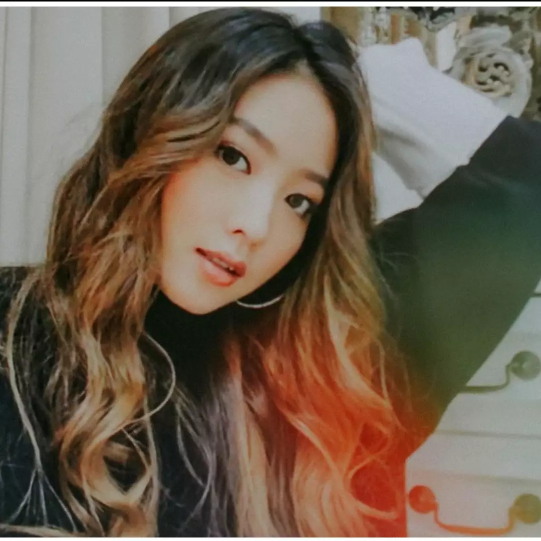 10 Gaya pemotretan virtual Natasha Wilona, bak artis Korea