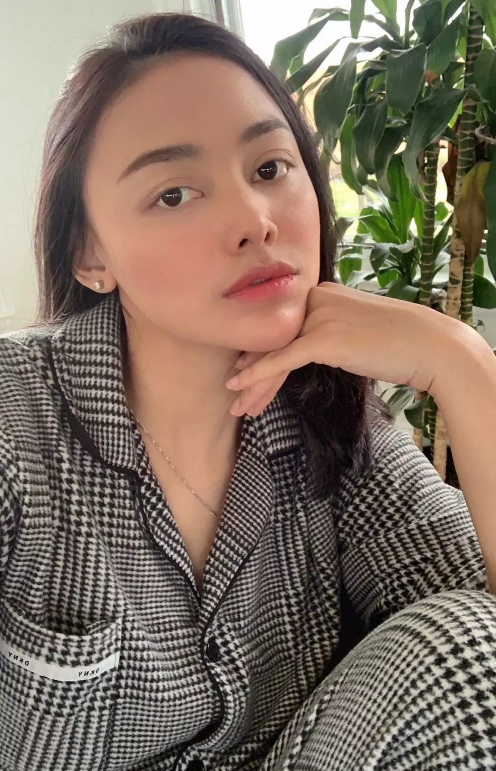 gaya seleb pakai piyama © 2020 brilio.net Instagram/@syahnazs gaya seleb pakai piyama © 2020 brilio.net Instagram/@syahnazs