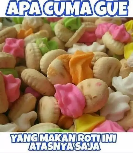 7 Kelakuan lucu cara makan kue lebaran ini bikin gemes © 2020 brilio.net