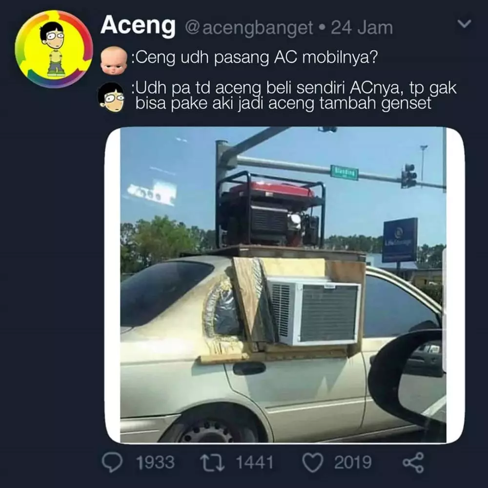 meme lucu benerin barang © 2020 instagram.com