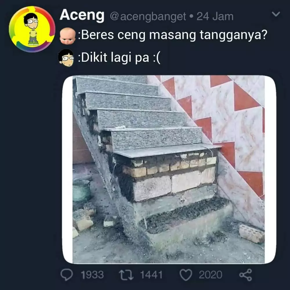 meme lucu benerin barang © 2020 instagram.com