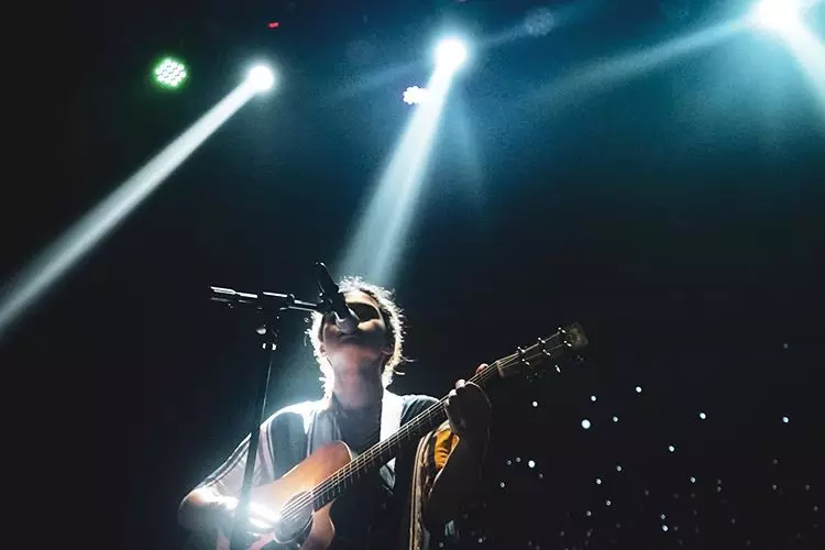 Potret Dul Jaelani tampil di panggung Instagram/@duljaelani