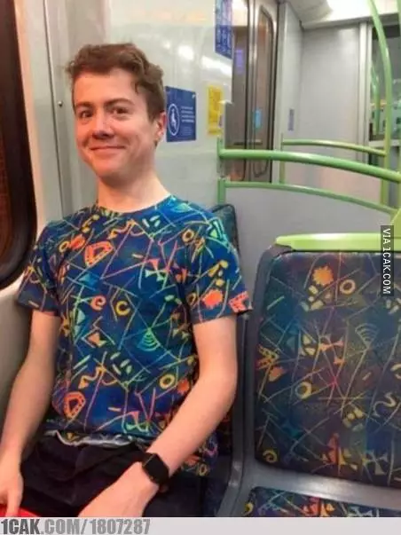 momen lucu kembaran baju © 2020 instagram.com momen lucu kembaran baju © 2020 instagram.com