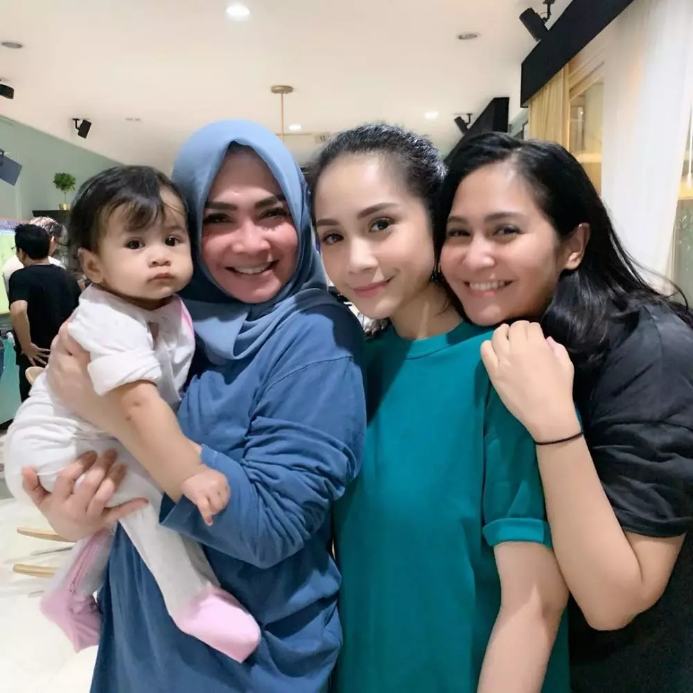 Kelurga seleb artis semua  Instagram