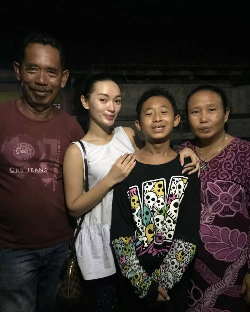 kedekatan Zaskia Gotik bareng ibunya  Instagram
