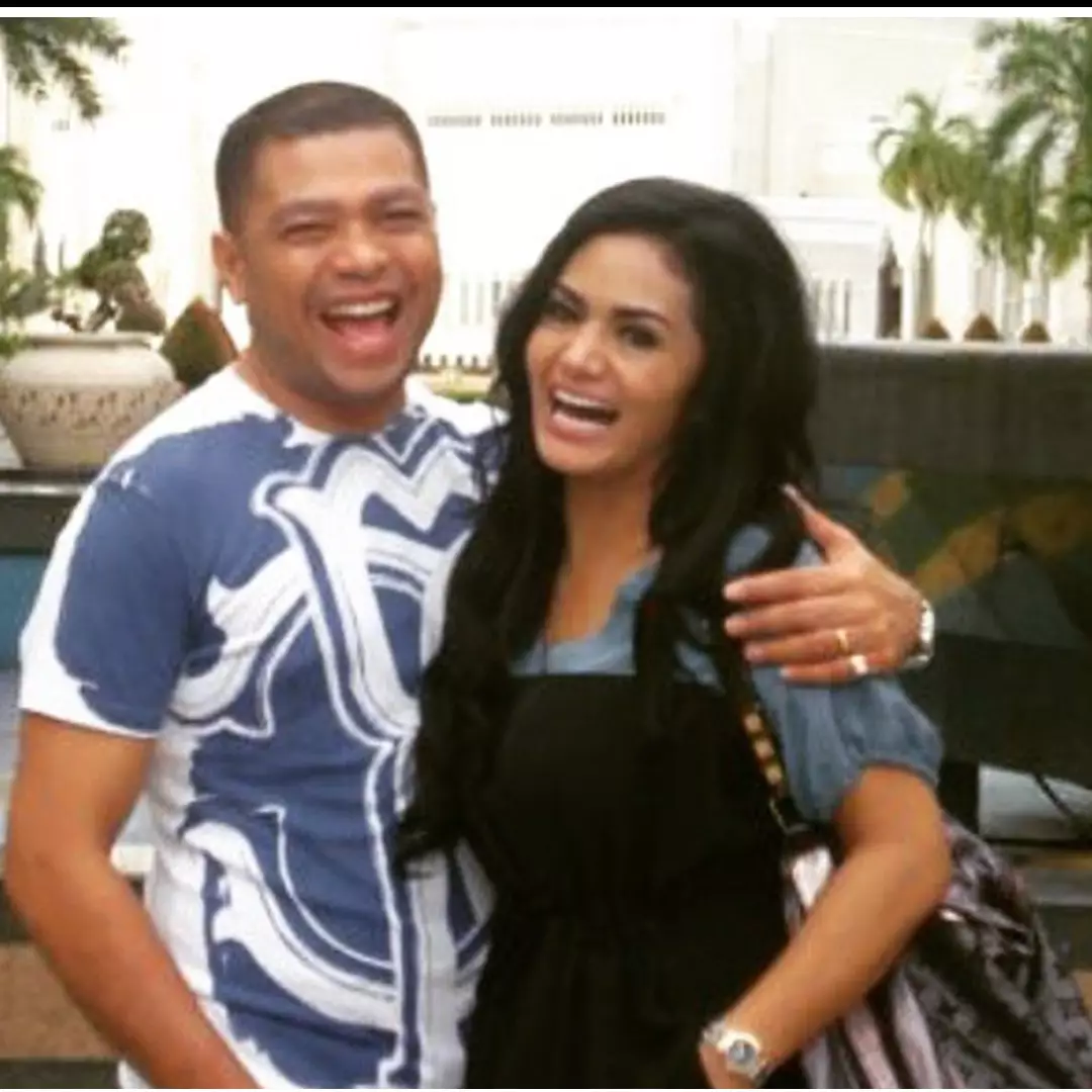 10 Potret lawas kemesraan Krisdayanti &amp; Raul Lemos, bikin baper