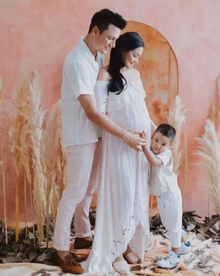 Maternity seleb & keluarga kecilnya © 2020 brilio.net