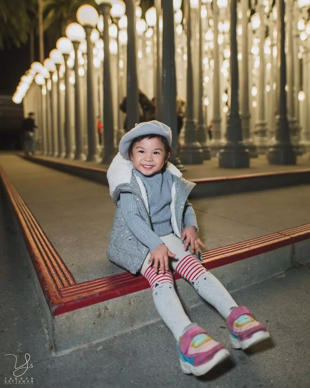 gaya Nastusha Olivia Alinskie © 2020 Instagram/@nastusha.olivia.alinskie