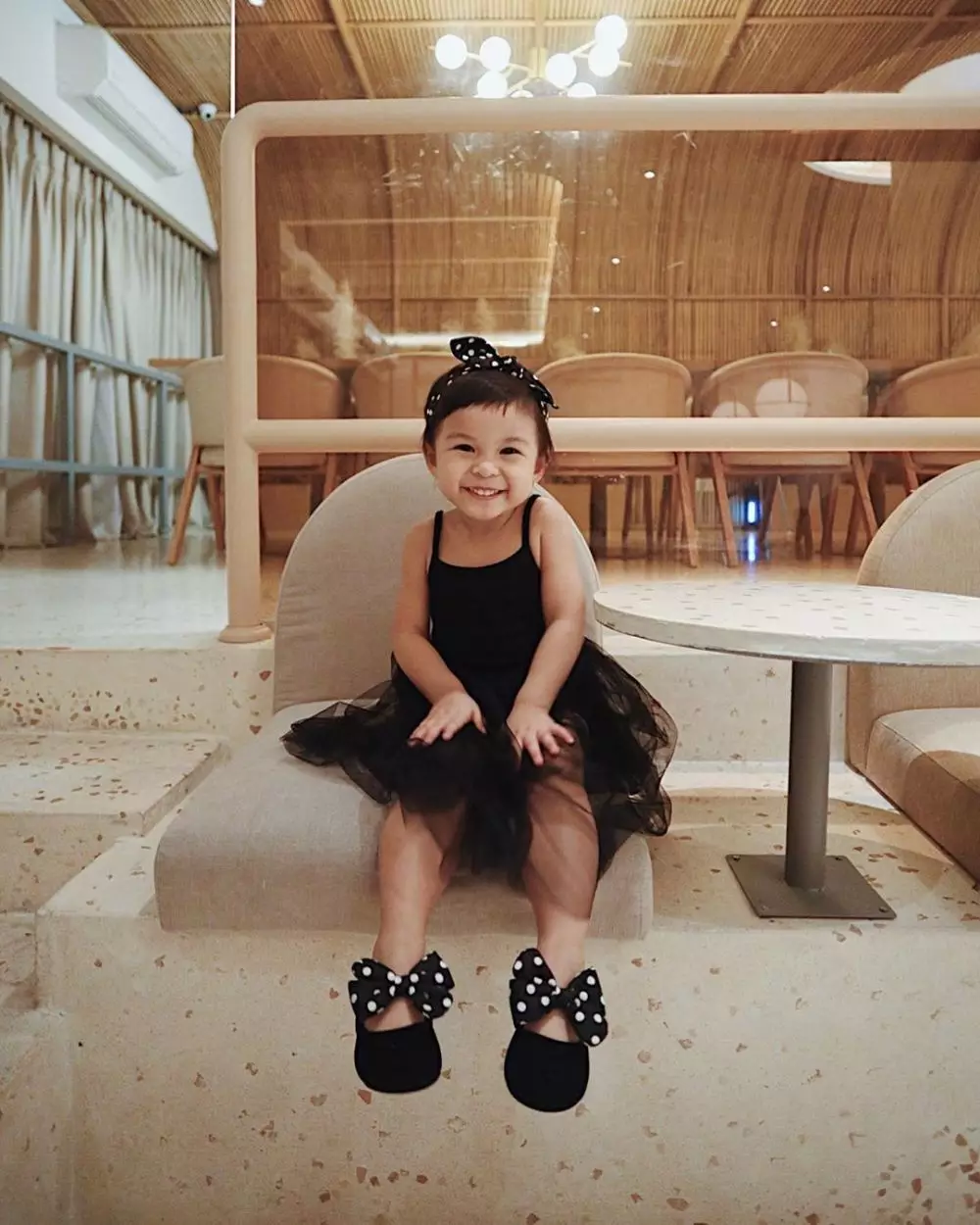 gaya Nastusha Olivia Alinskie © 2020 Instagram/@nastusha.olivia.alinskie