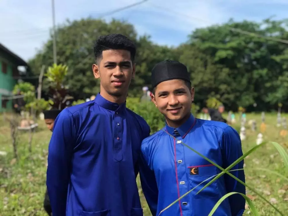 Gaya Jirayut pakai kopiah © 2020 Instagram/@jirayutdaa4official Gaya Jirayut pakai kopiah © 2020 Instagram/@jirayutdaa4official