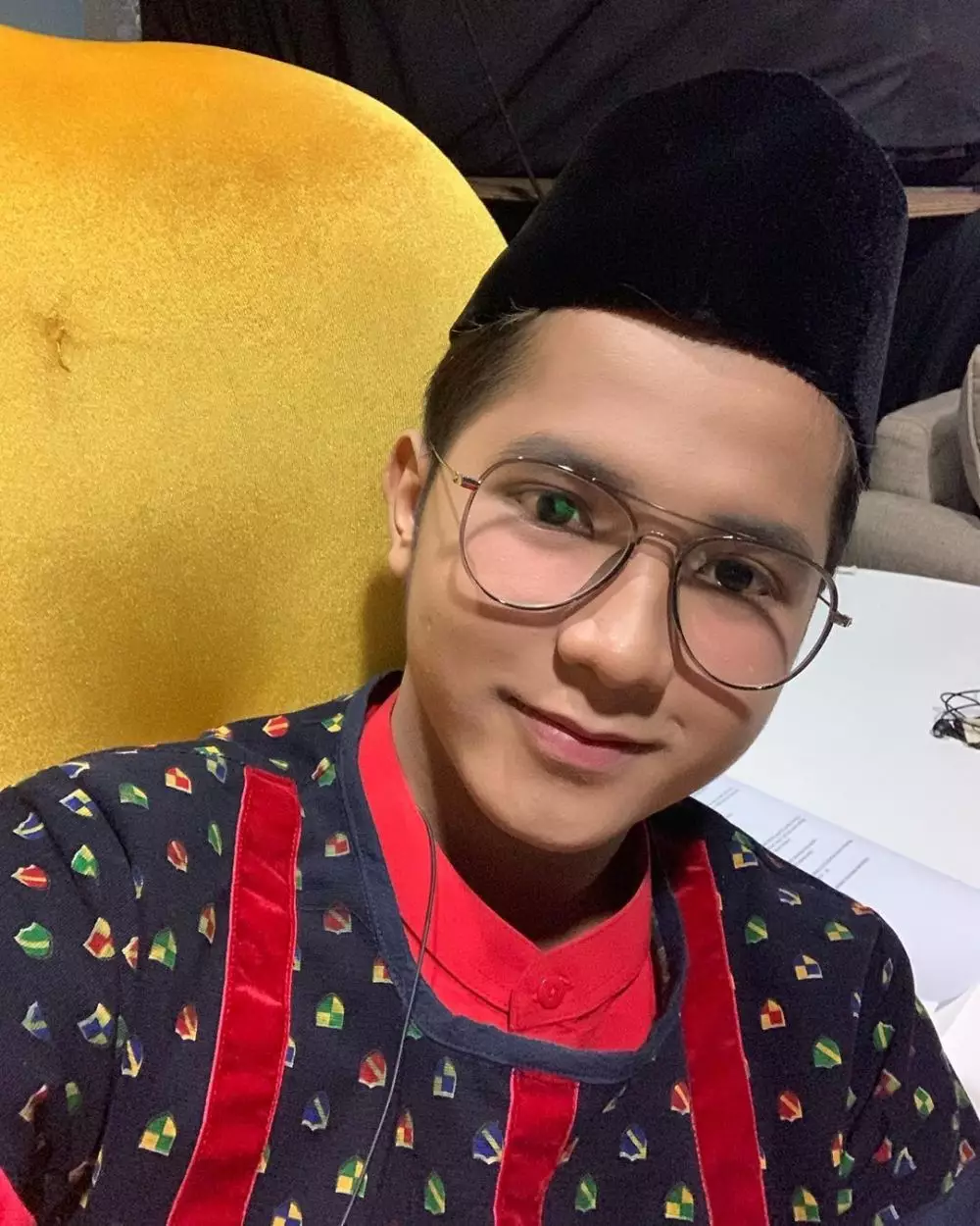 Gaya Jirayut pakai kopiah © 2020 Instagram/@jirayutdaa4official Gaya Jirayut pakai kopiah © 2020 Instagram/@jirayutdaa4official