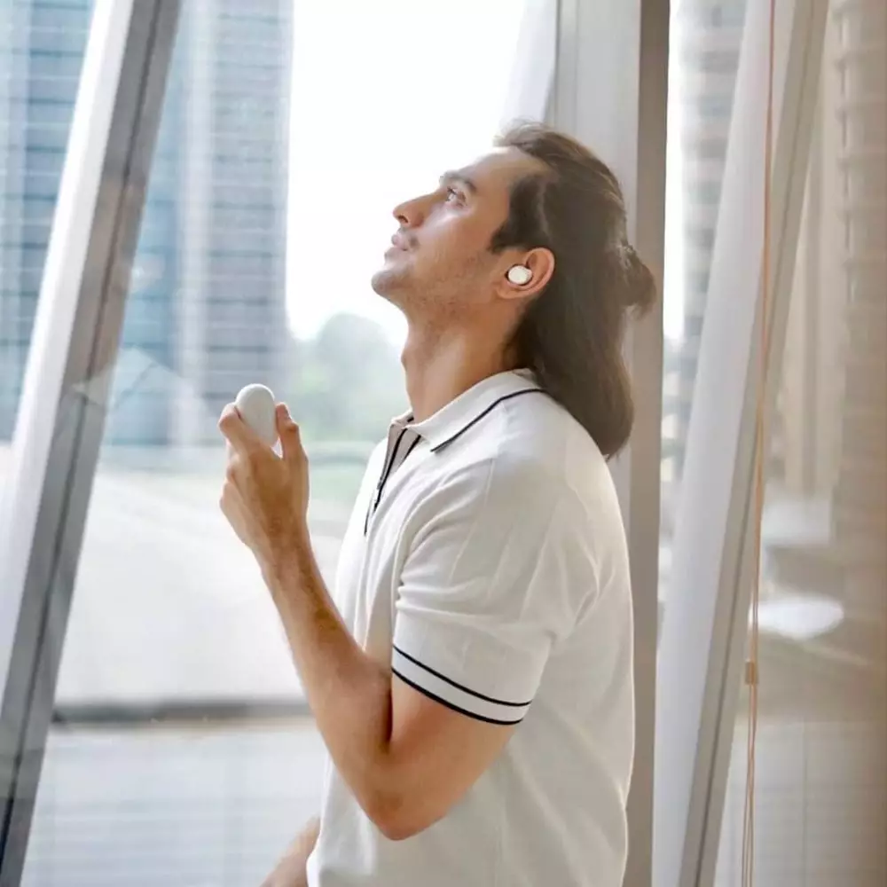 Earbuds © 2020 brilio.net Earbuds © 2020 brilio.net