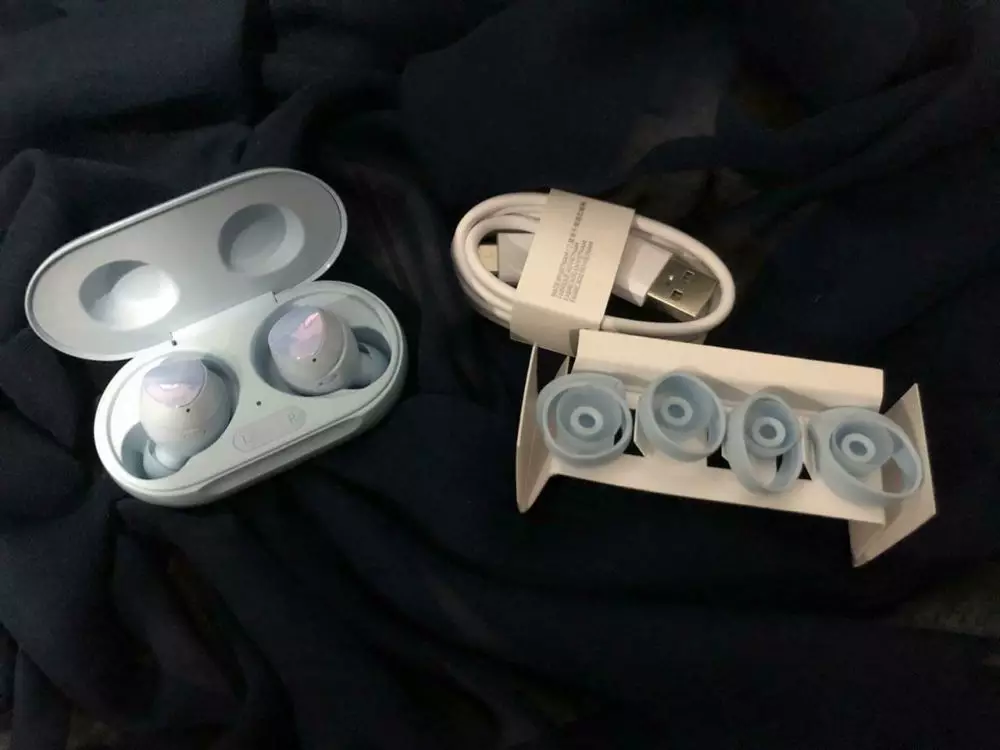 Earbuds © 2020 brilio.net Earbuds © 2020 brilio.net