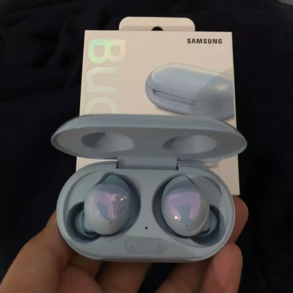 Earbuds © 2020 brilio.net Earbuds © 2020 brilio.net