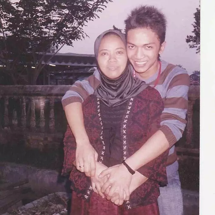 kedekatan Ihsan Idol dengan ibu jarang terekspos © 2020 brilio.net