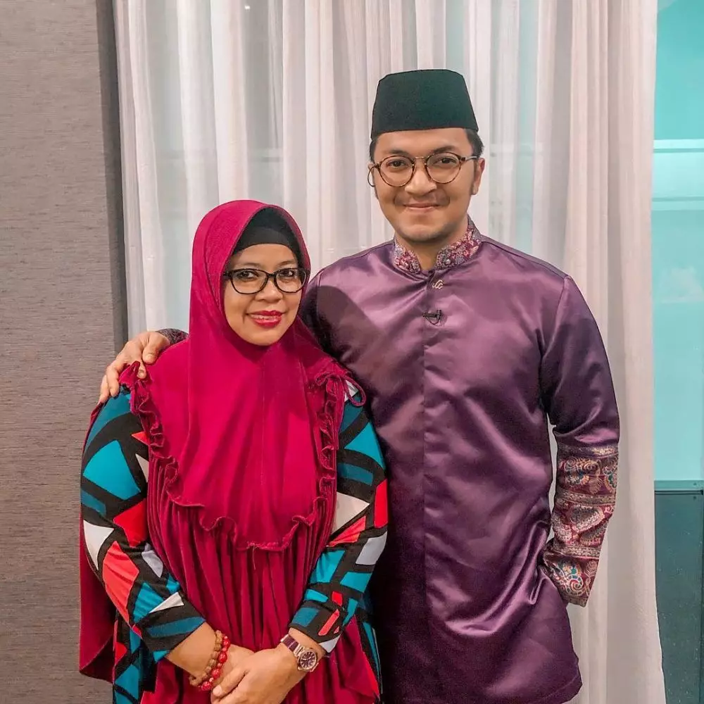 kedekatan Ihsan Idol dengan ibu jarang terekspos © 2020 brilio.net