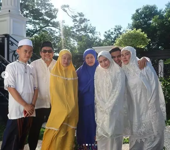 Momen seleb Lebaran bareng ART Instagram