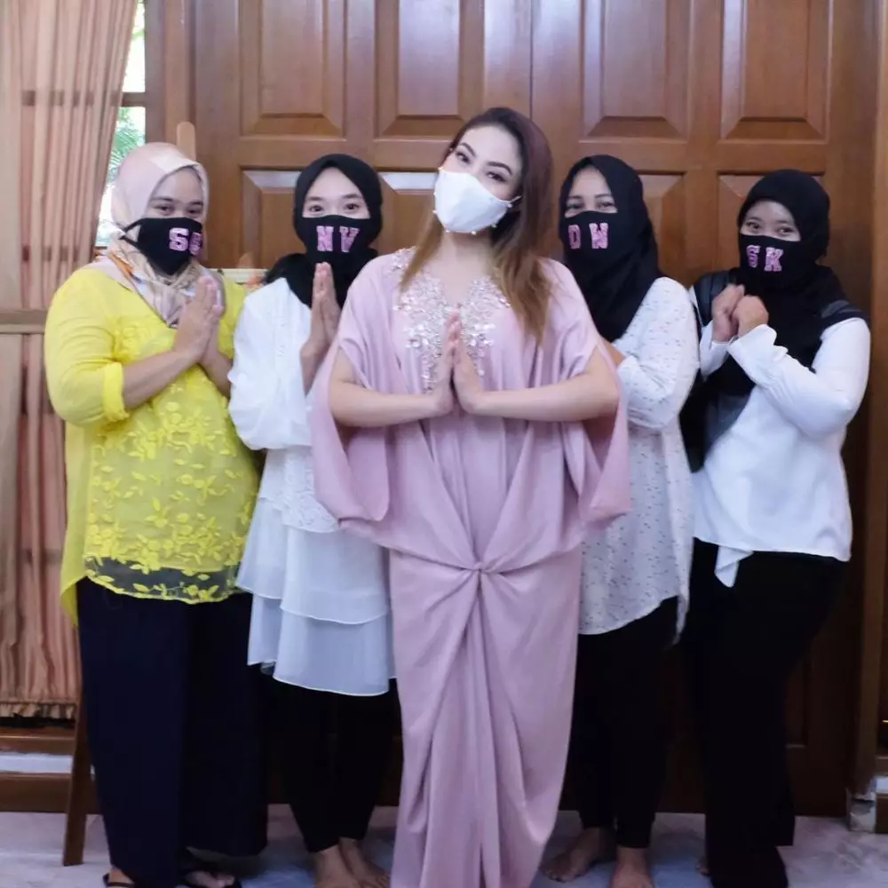 Momen seleb Lebaran bareng ART Instagram