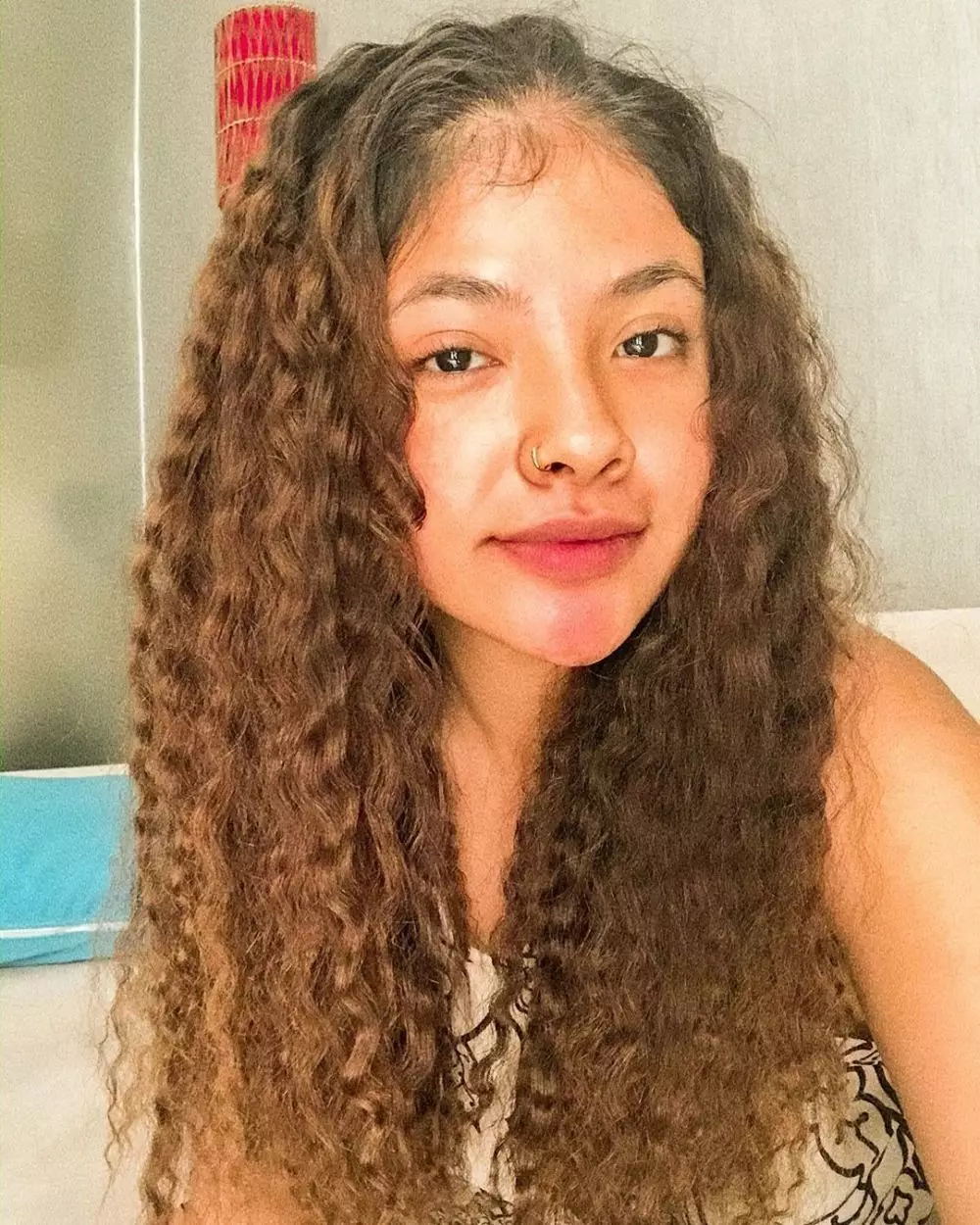 fakta sara fajira penyanyi lagu lathi instagram