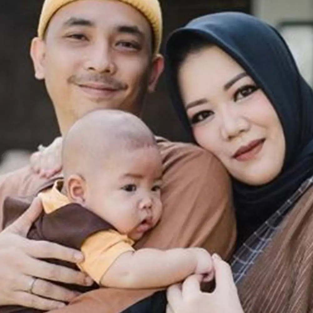 Risa Saraswati pergoki makhluk halus wanita terbang ke kamar anaknya