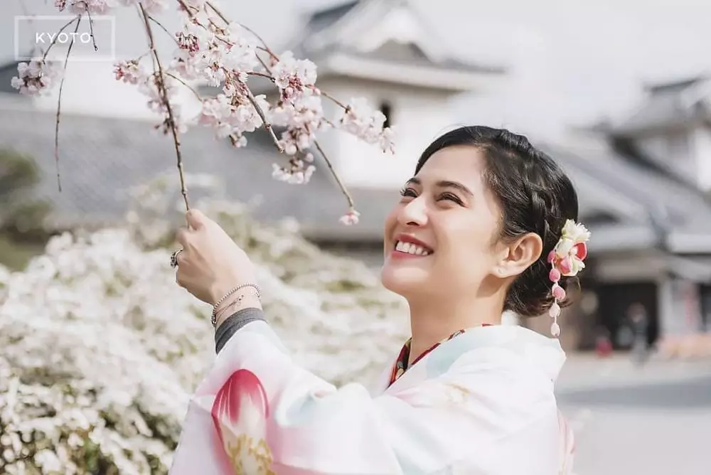 seleb cantik pakai kimono berbagai sumber seleb cantik pakai kimono berbagai sumber