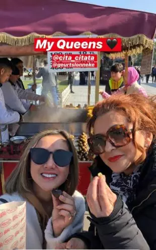 6 Potret Cita Citata dan calon ibu mertua Instagram