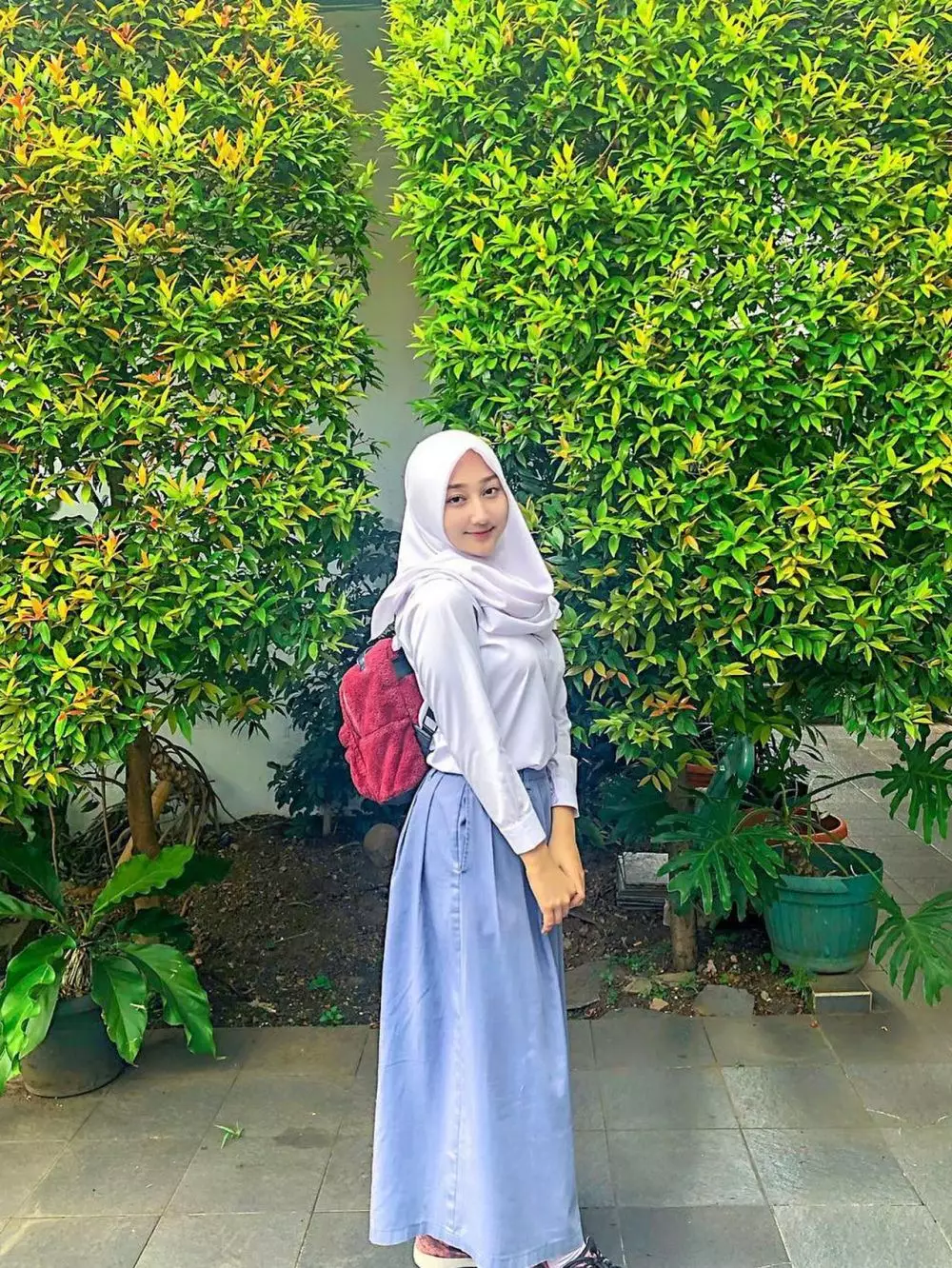 Pesona Sandrina pakai hijab Instagram/@sandrinamazayya