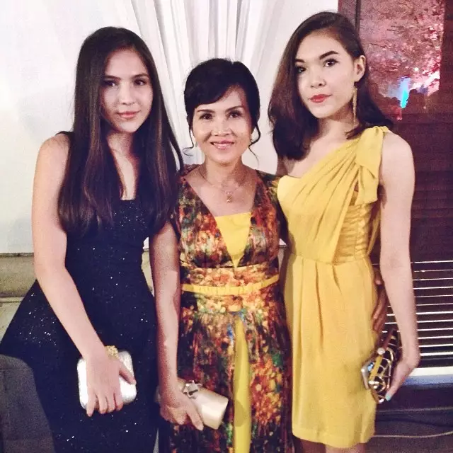 7 potret Olivia Jensen bersama ayah bundanya Instagram 7 potret Olivia Jensen bersama ayah bundanya Instagram