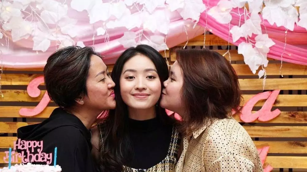 Natasha dan kakak instagram Natasha dan kakak instagram