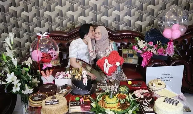 Momen ultah Cut Meyriska Instagram & YouTube Momen ultah Cut Meyriska Instagram & YouTube