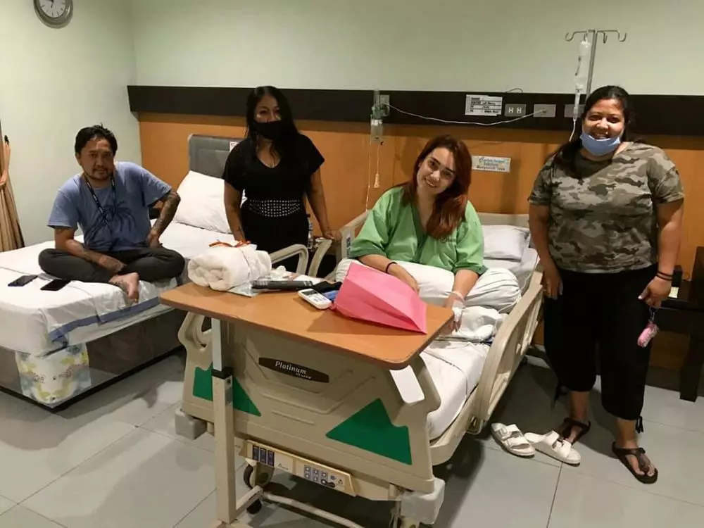 6 momen Feby Febiola jelang operasi Instagram 6 momen Feby Febiola jelang operasi Instagram