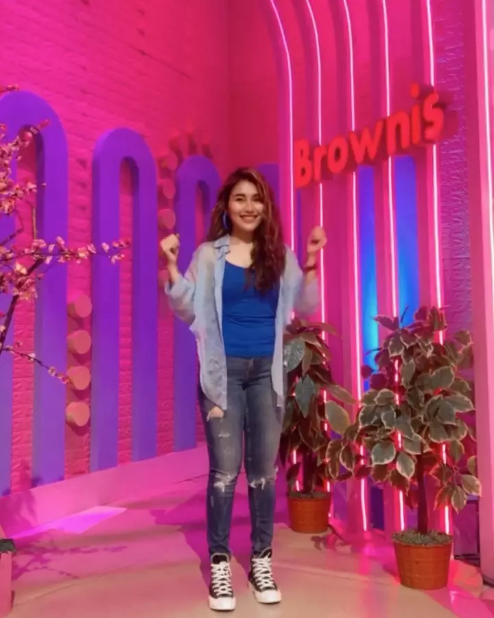 outer Ayu Ting Ting instagram