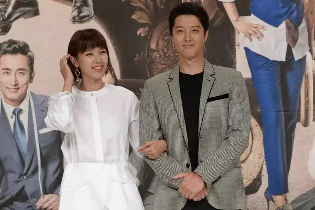 Lee Dong-gun cerai berbagai sumber