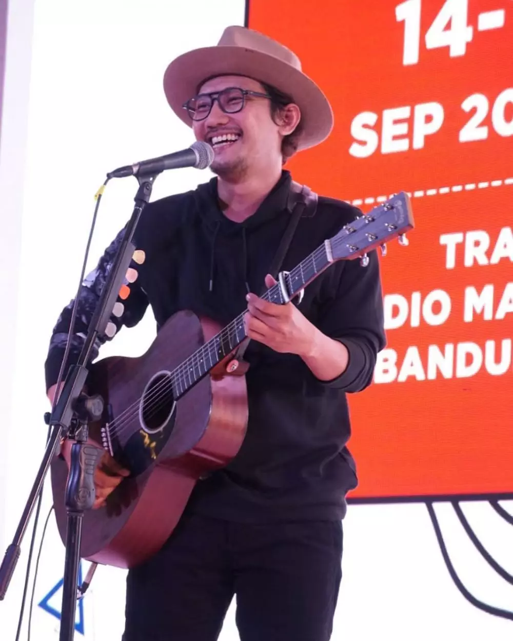 Seleb pria awet muda di usia 40-an © 2020 brilio.net Seleb pria awet muda di usia 40-an © 2020 brilio.net