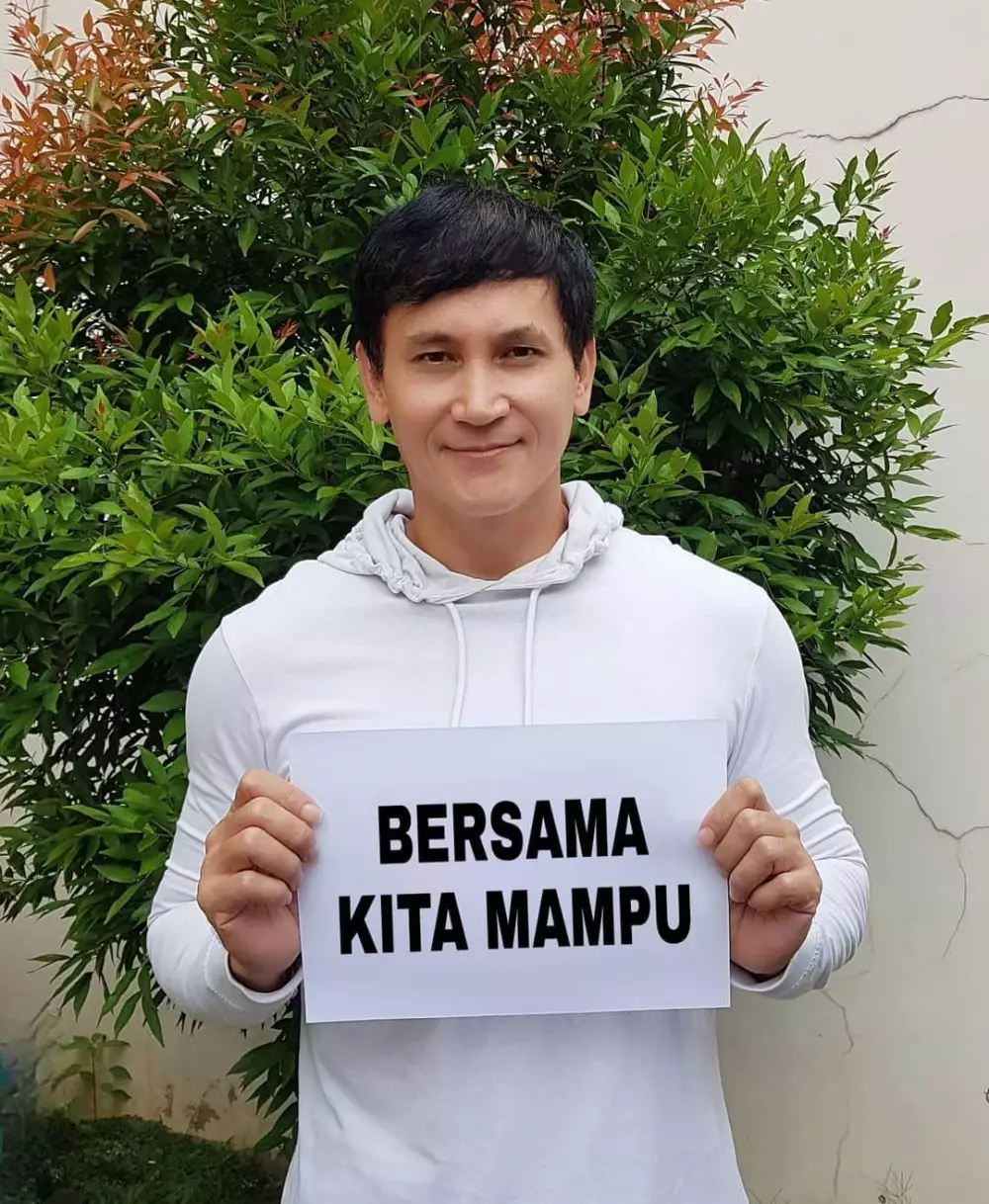 Seleb pria awet muda di usia 40-an © 2020 brilio.net Seleb pria awet muda di usia 40-an © 2020 brilio.net