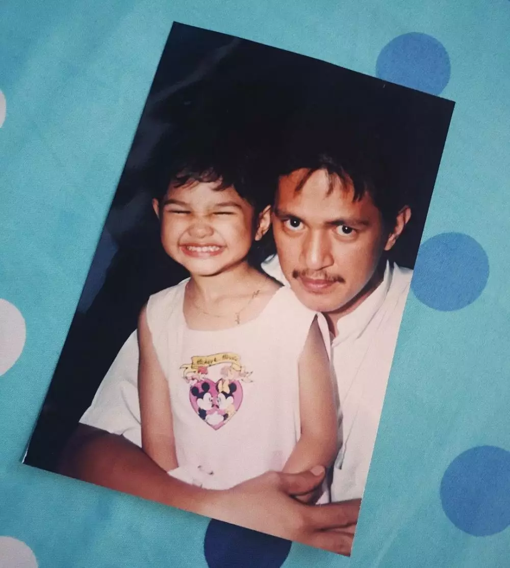 momen kebersamaan mikha tambayong dan sang ayah instagram