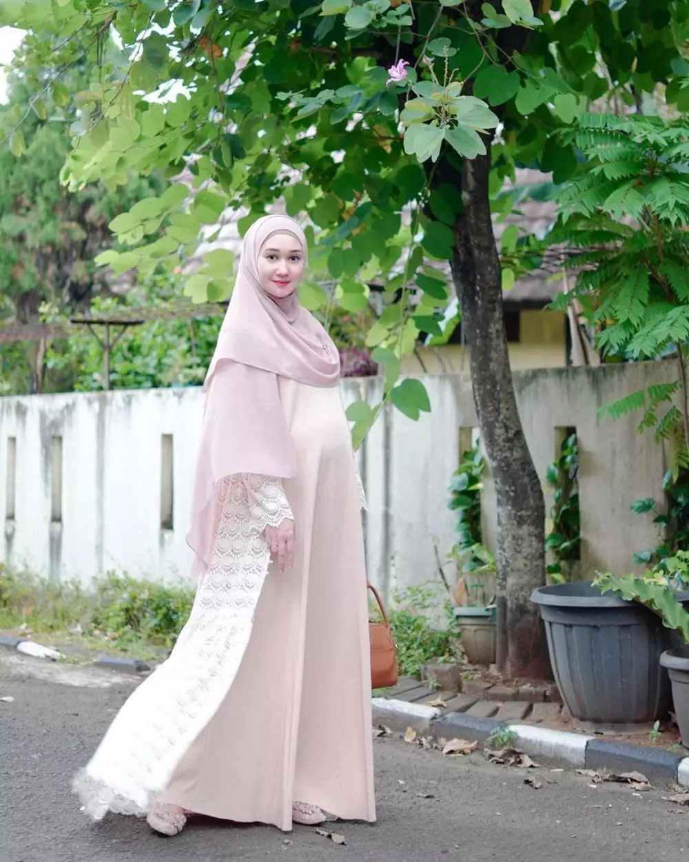 Dian Pelangi baby bump © 2020 brilio.net