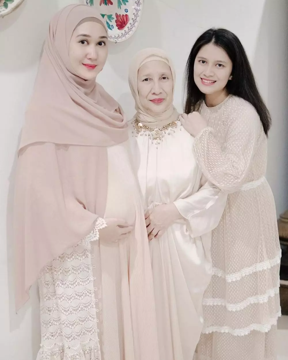 Dian Pelangi baby bump © 2020 brilio.net