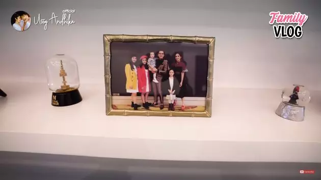 kamar Tidur Ussy Sulistyawati youtube kamar Tidur Ussy Sulistyawati youtube