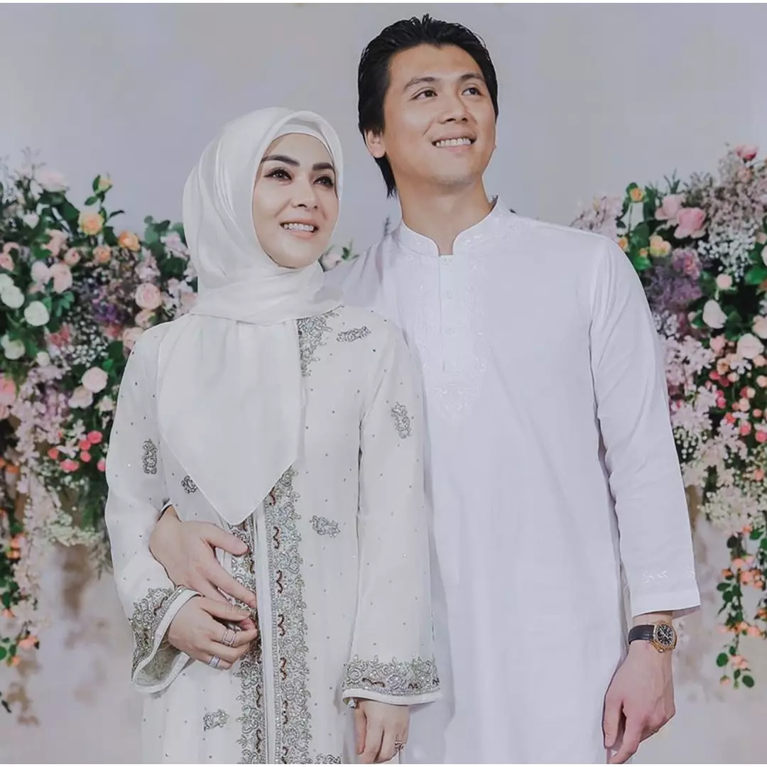 Momen Syahrini dan Reino Barack ngaji bareng, harmonis