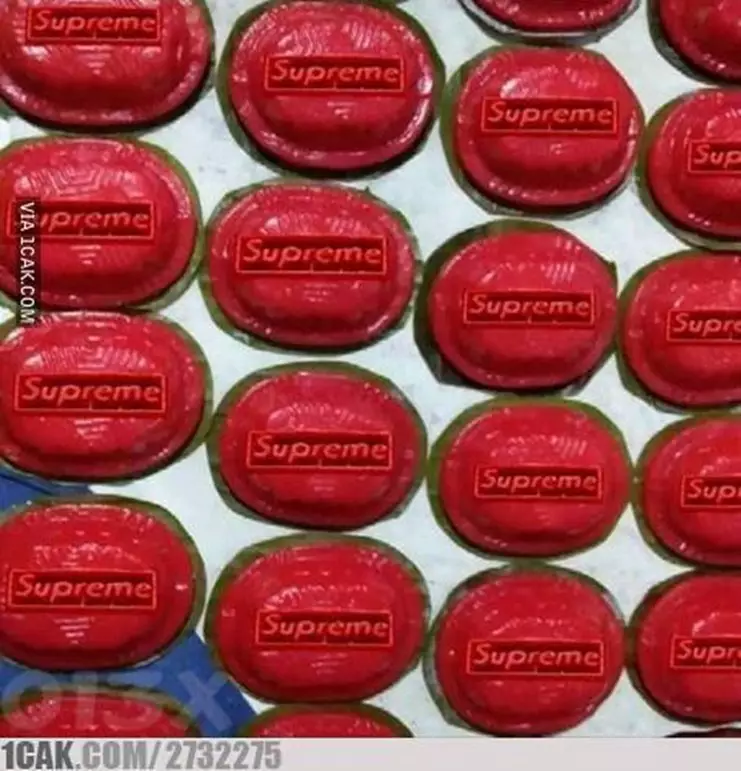 potret lucu bikin kue absurd © 2020 1cak.com potret lucu bikin kue absurd © 2020 1cak.com