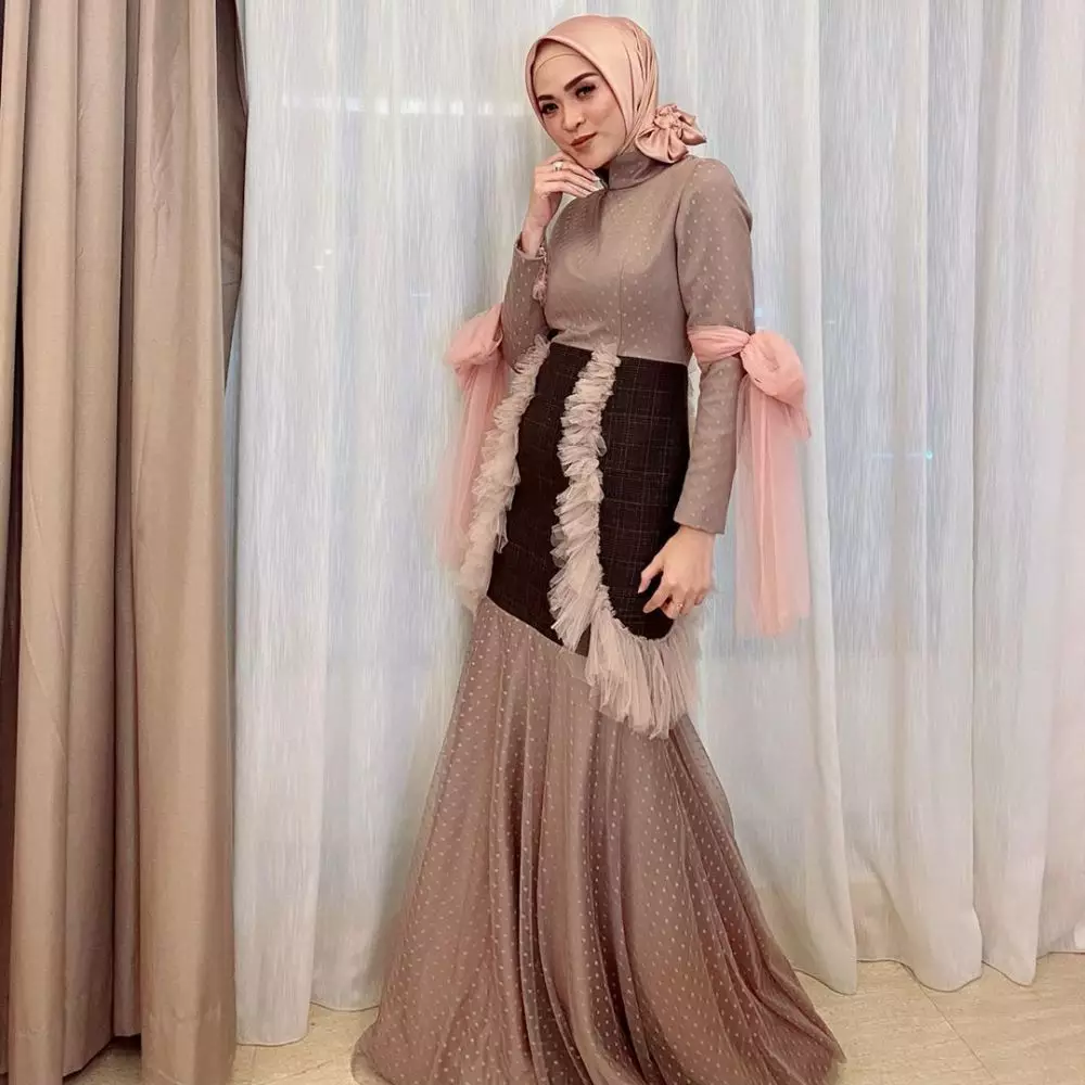 seleb pernah jalani operasi kista ovarium berbagai sumber