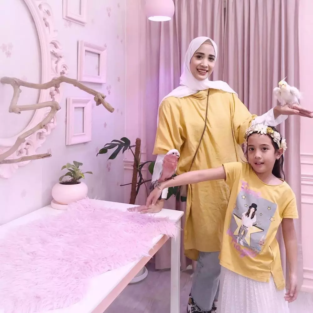 10 Potret Kimora putri Fanny Fabriana Instagram 10 Potret Kimora putri Fanny Fabriana Instagram