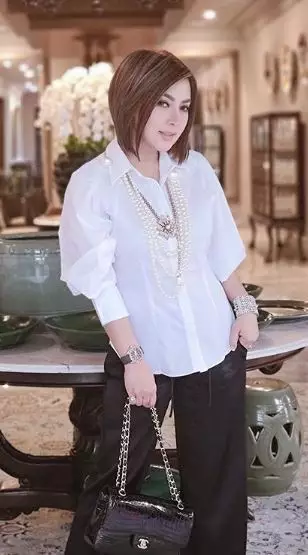 5 Fakta penyebar video syur hoax mirip Syahrini © 2020 brilio.net 5 Fakta penyebar video syur hoax mirip Syahrini © 2020 brilio.net