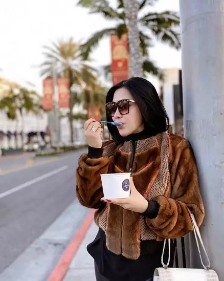 5 Fakta penyebar video syur hoax mirip Syahrini © 2020 brilio.net 5 Fakta penyebar video syur hoax mirip Syahrini © 2020 brilio.net