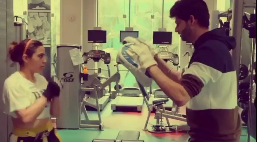 Sara Ali Khan olahraga © 2020 brilio.net Instagram @saraalikhan95