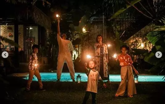 kehangatan keluarga dwi sasono Instagram kehangatan keluarga dwi sasono Instagram