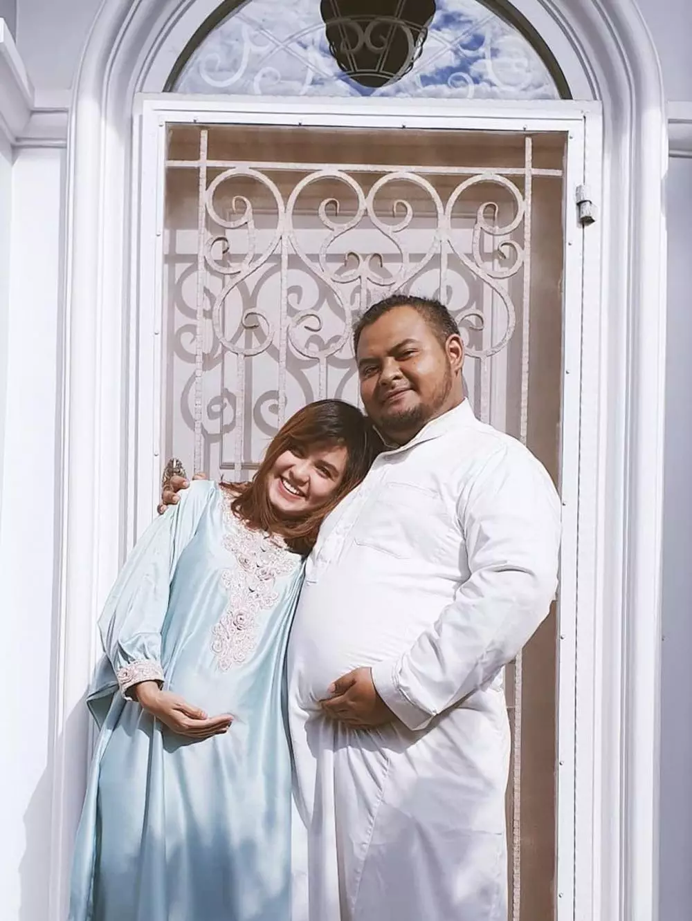 seleb berbagai sumber seleb berbagai sumber