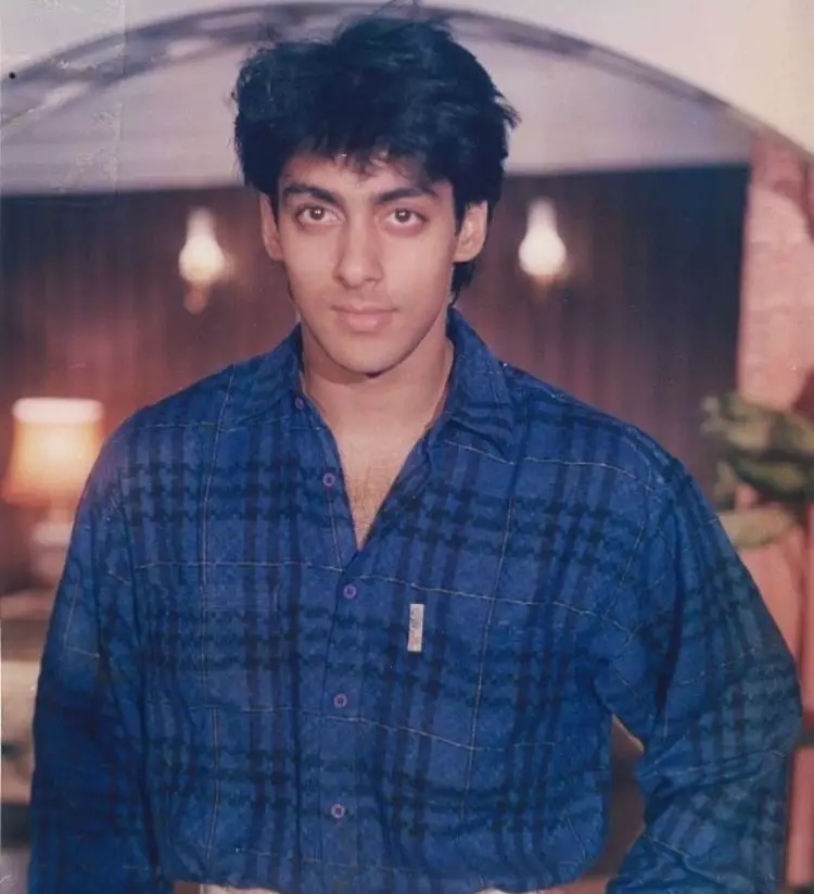 Potret aktor Bollywood masa muda berbagai sumber Potret aktor Bollywood masa muda berbagai sumber