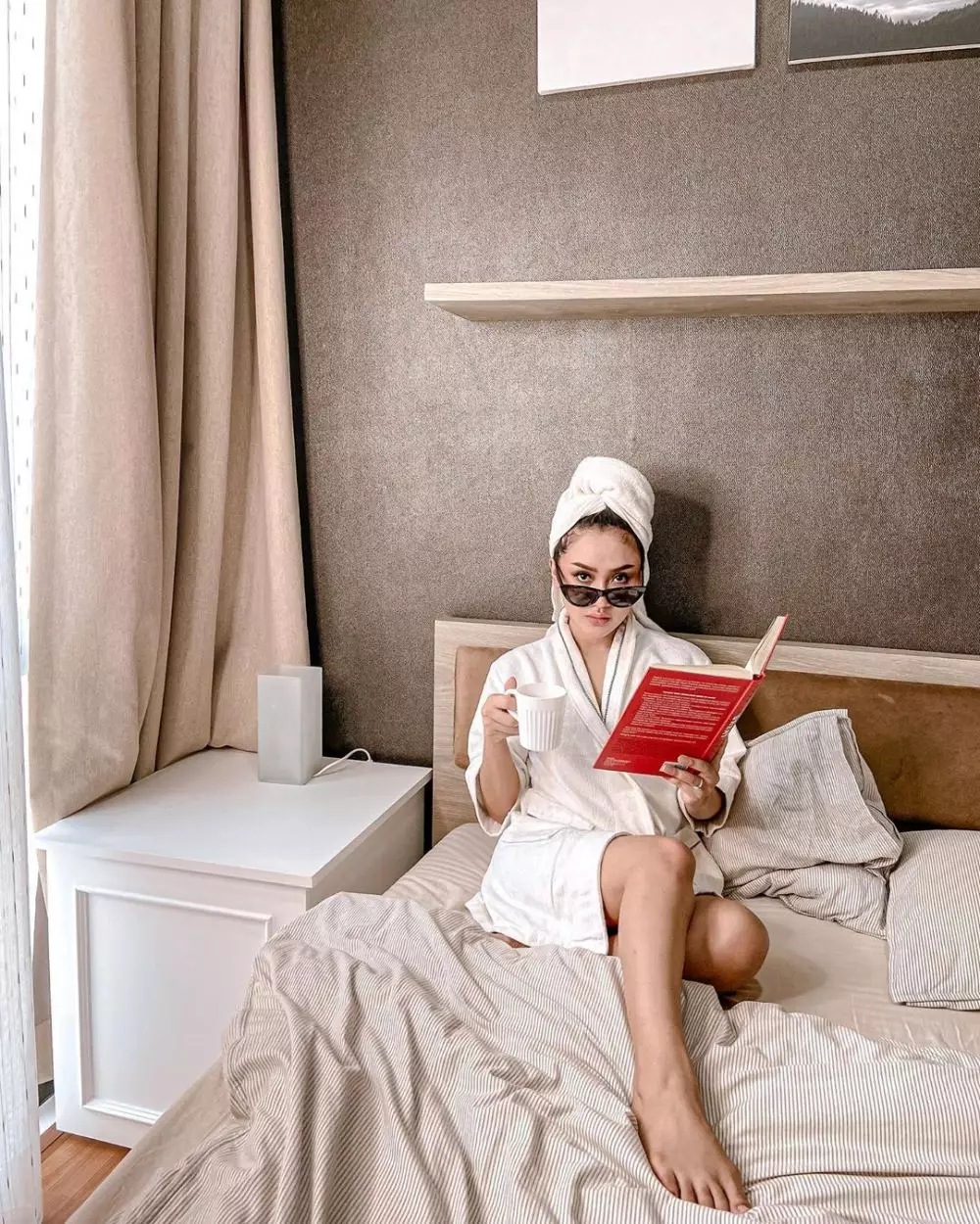 Sudut rumah artis untuk foto Berbagai sumber Sudut rumah artis untuk foto Berbagai sumber